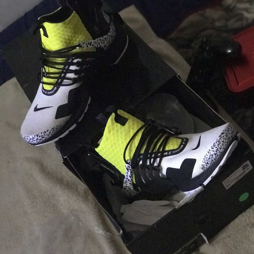 Nike air mid presto